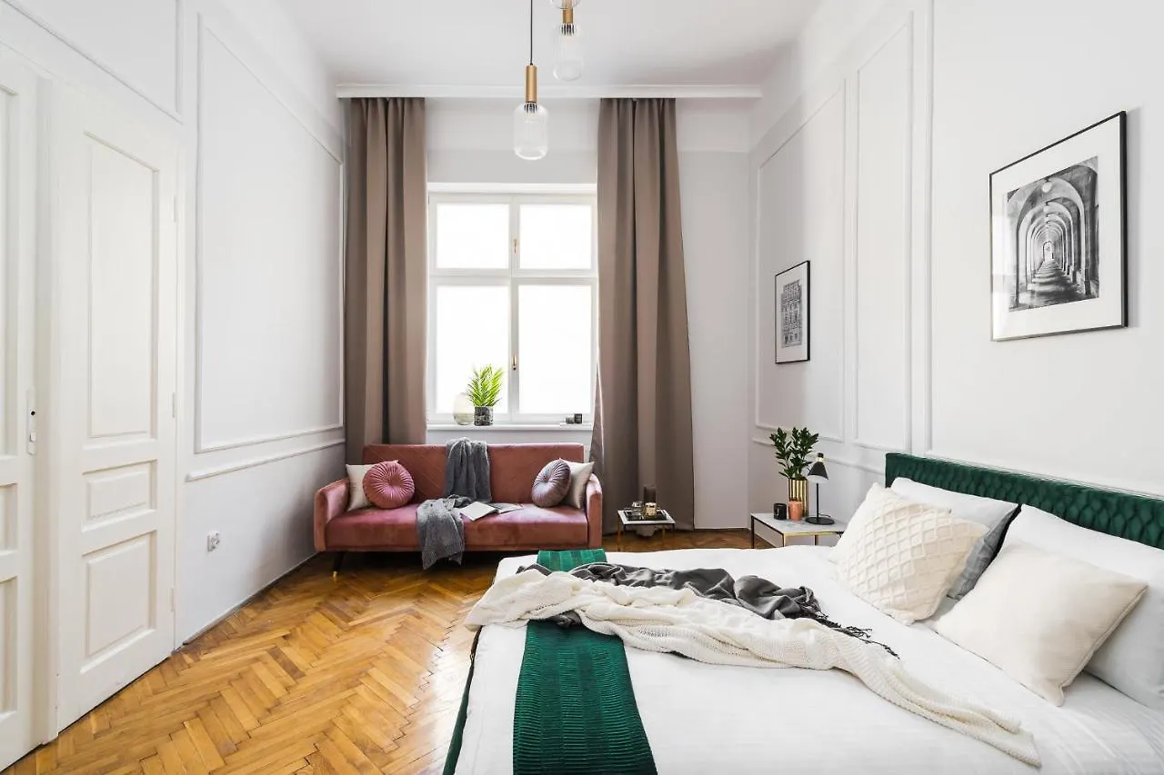 Cracovian Apartment - Loft Affair
