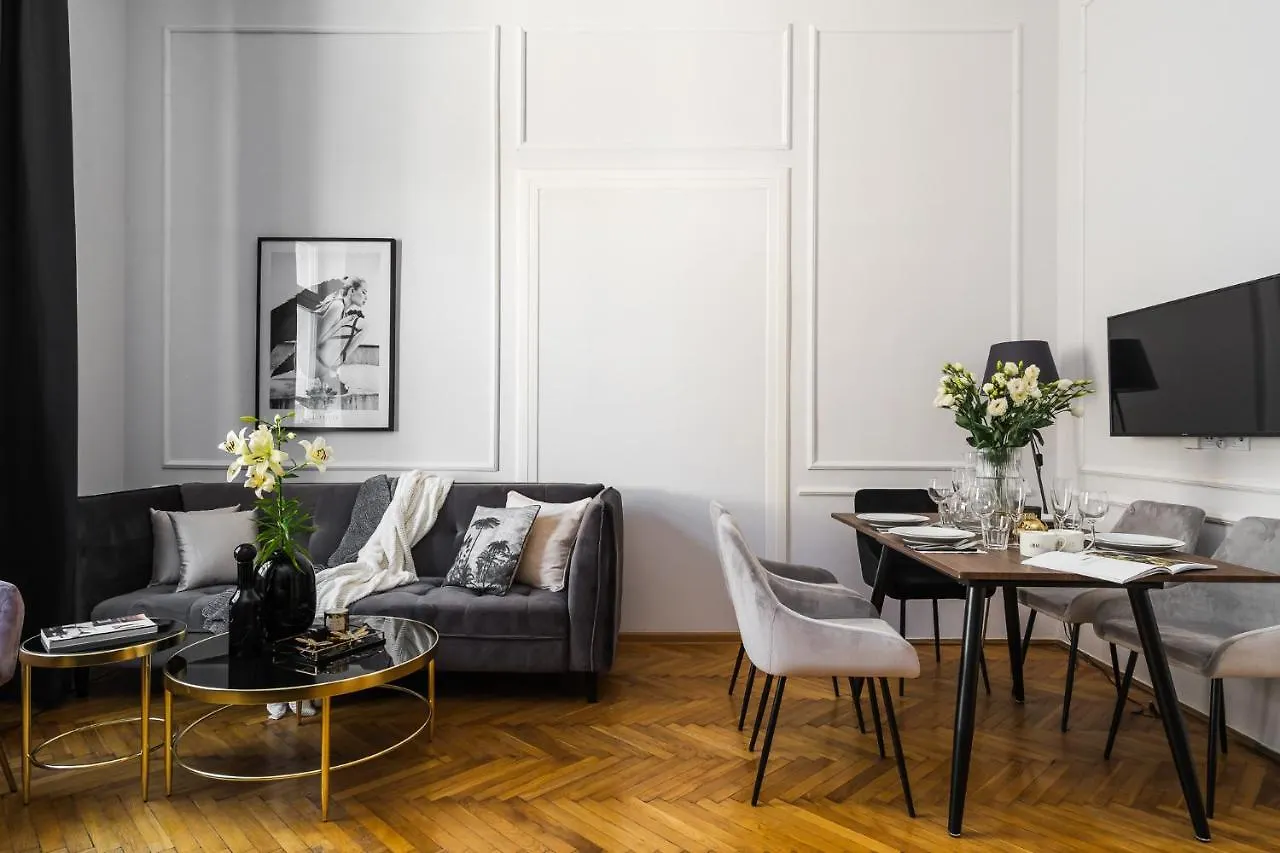 Cracovian Apartment - Loft Affair Poland